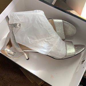 Nine West heeled sandals. Great condition!
